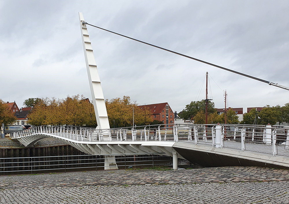 Folding Bridge